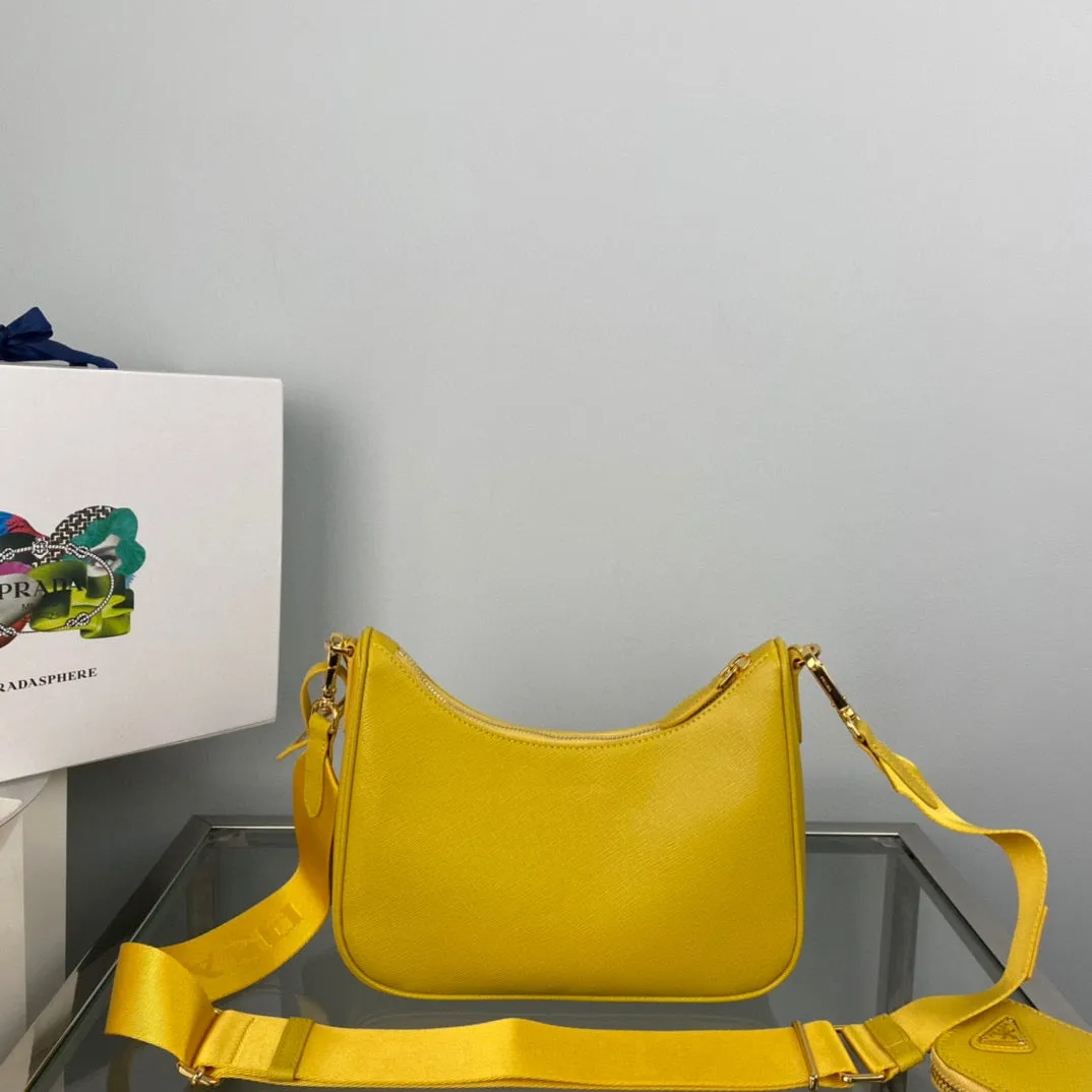 BOLSA Prada RE-EDITION SAFFIANO 2005