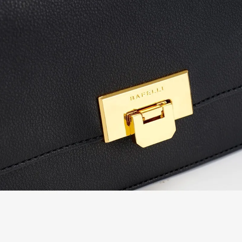 Chain Strap Shoulder Bag