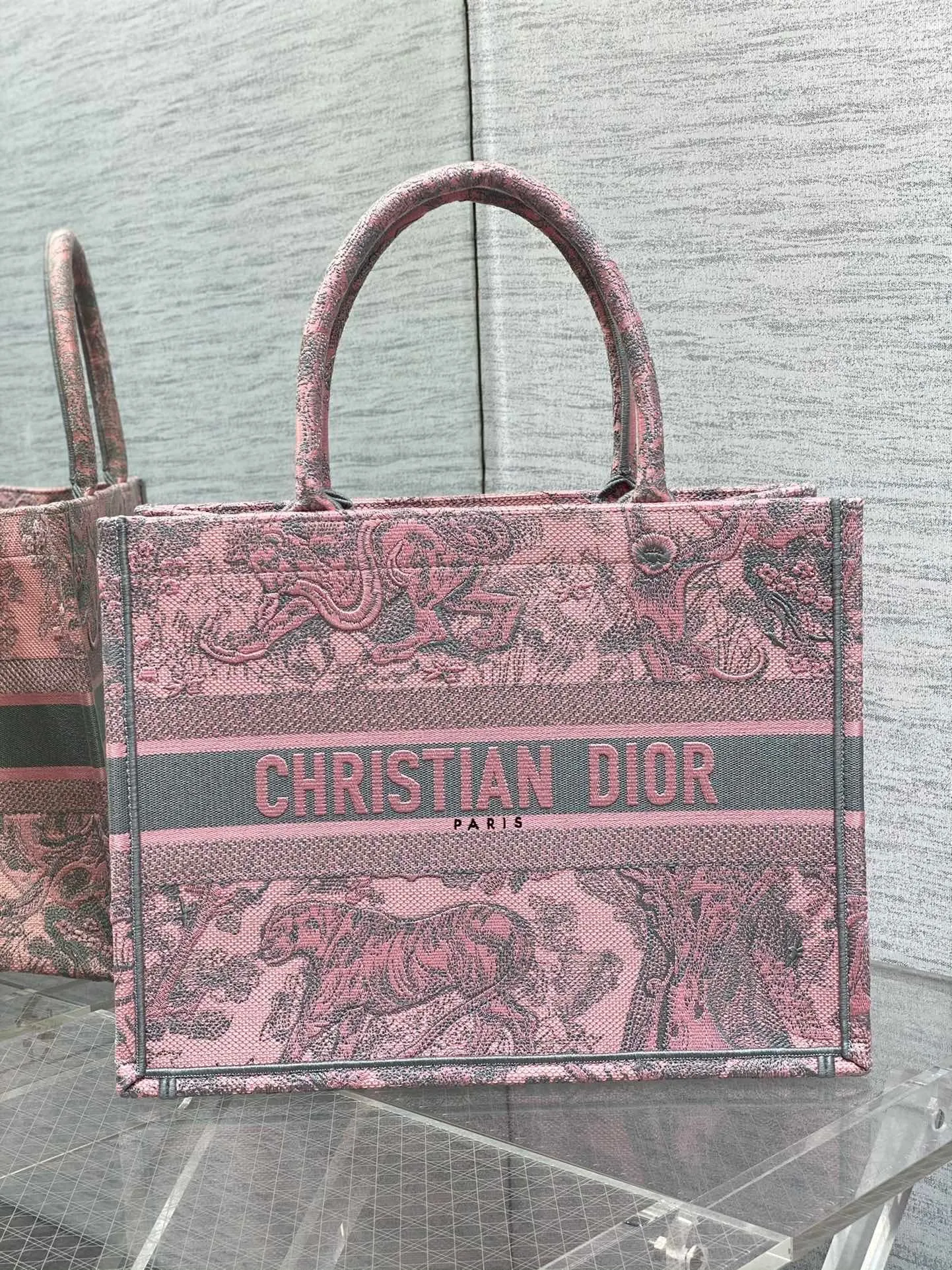 DR289 Small/Medium/Large Dior Book Tote / HIGHEST QUALITY VERSION