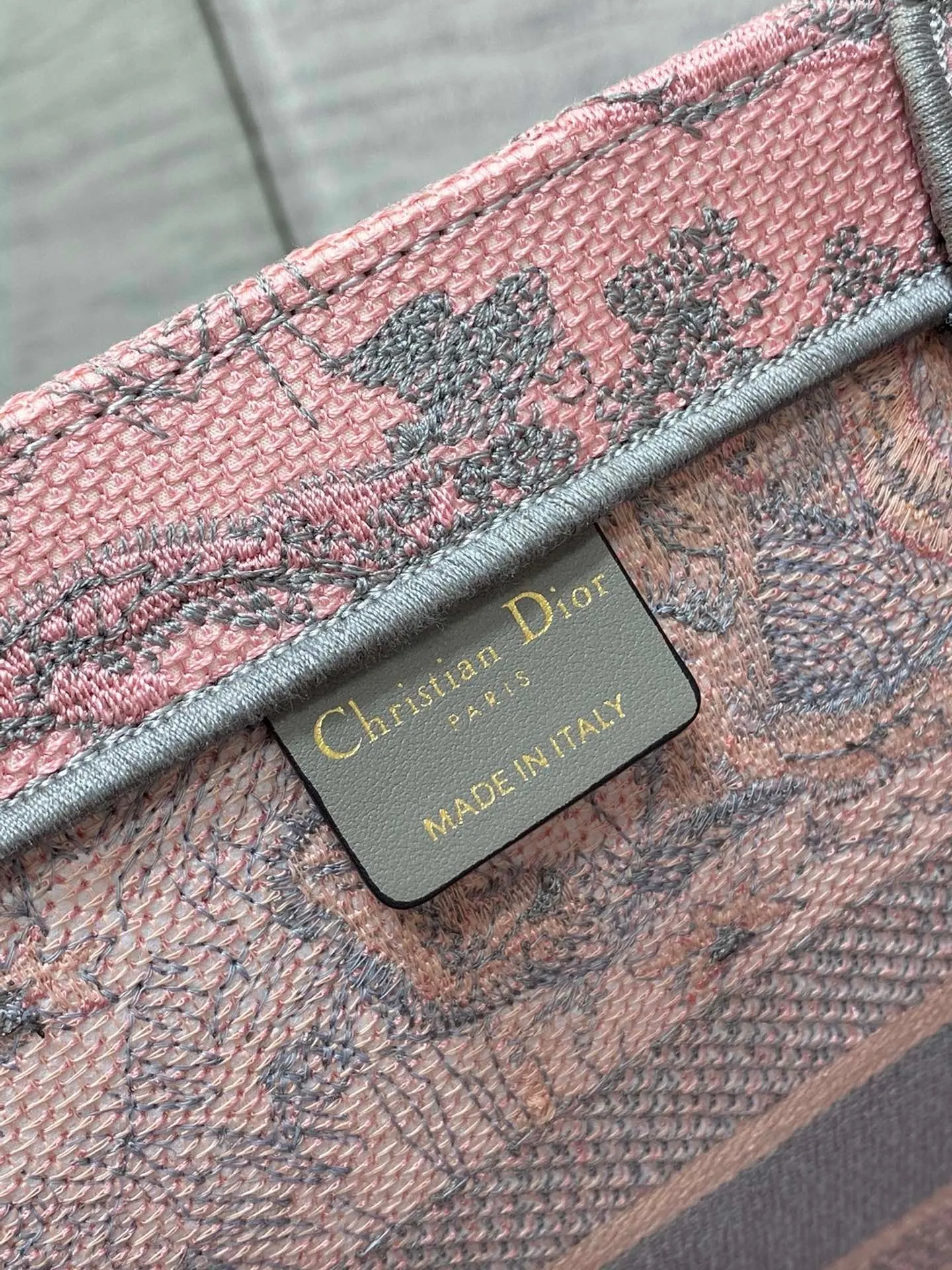 DR289 Small/Medium/Large Dior Book Tote / HIGHEST QUALITY VERSION