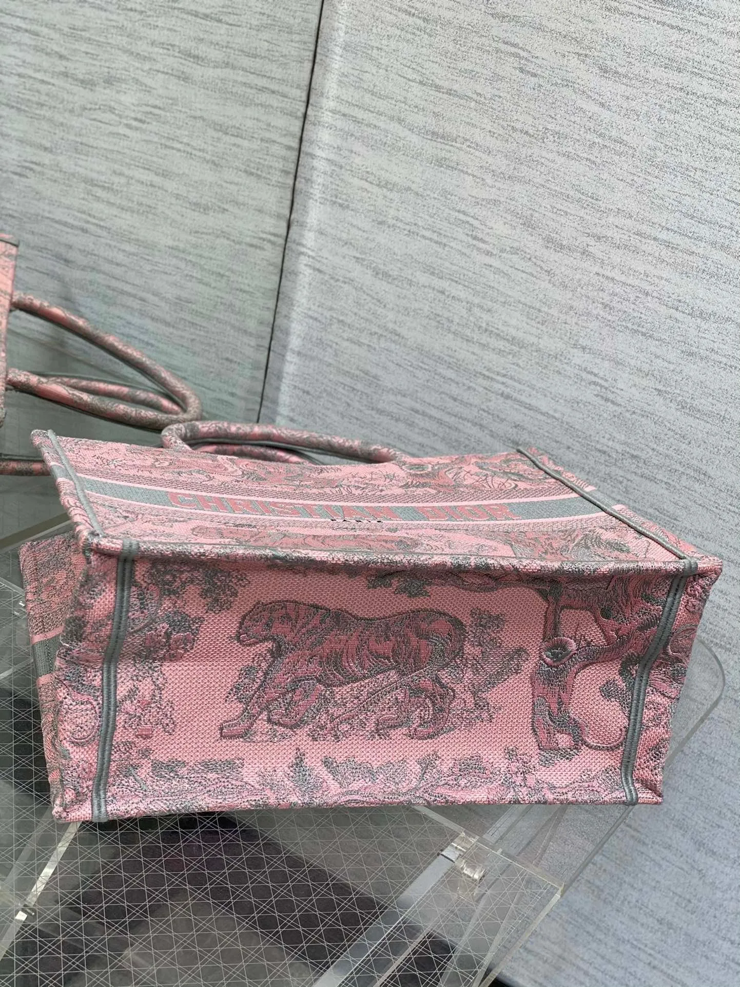DR289 Small/Medium/Large Dior Book Tote / HIGHEST QUALITY VERSION