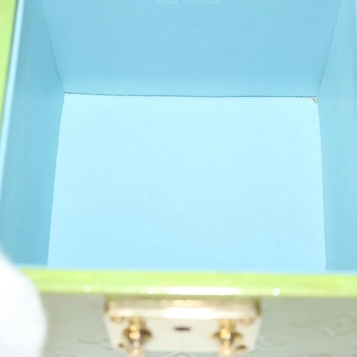 Louis Vuitton Vernis Bleecker Pouch Baby