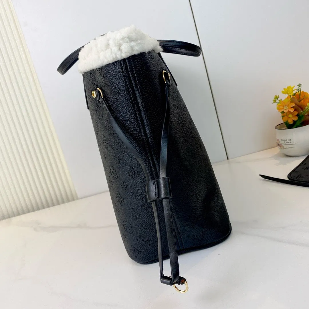 LV Neverfull MM With Shearl Tote Bag