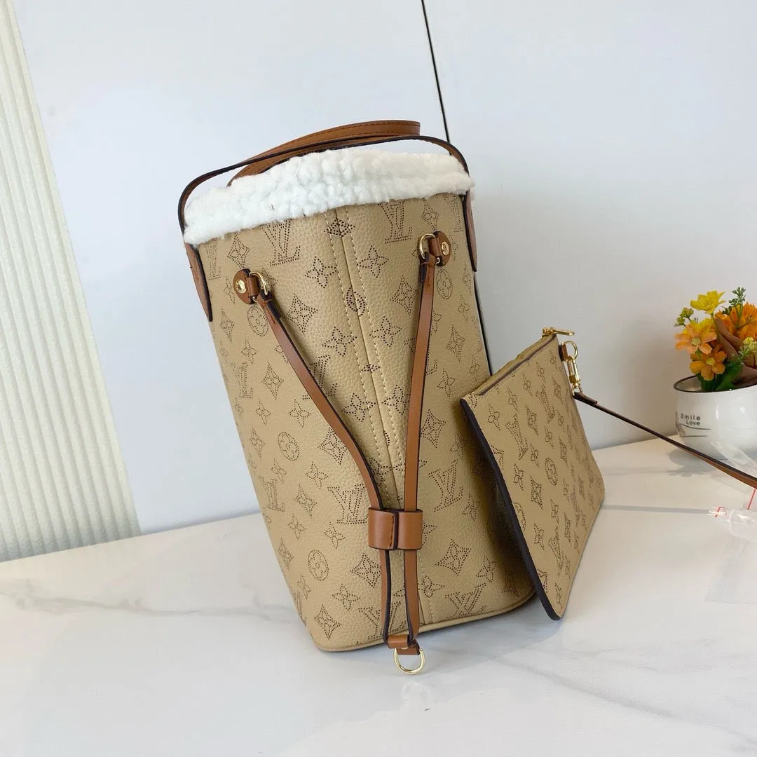 LV Neverfull MM With Shearl Tote Bag