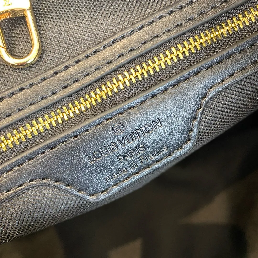 LV Neverfull MM With Shearl Tote Bag