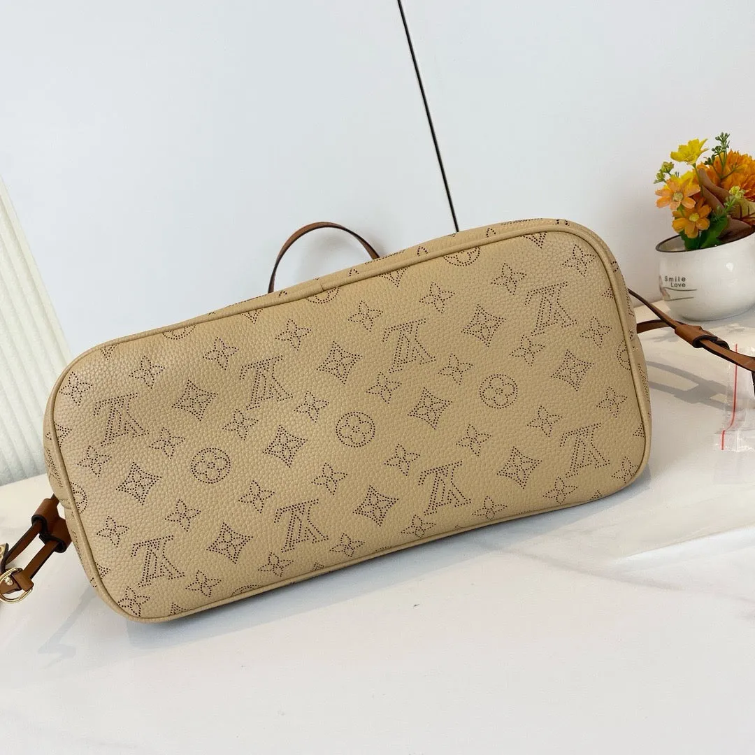 LV Neverfull MM With Shearl Tote Bag