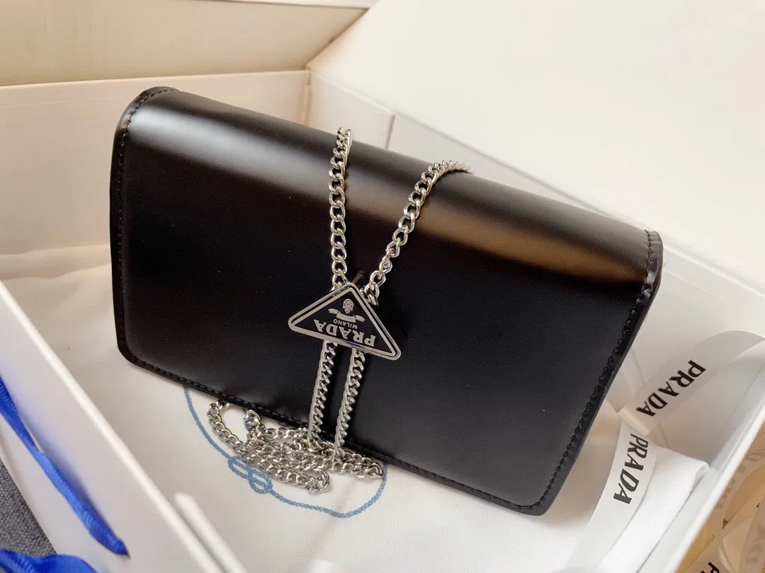 PD157 Shoulder Bag / 7.5x4.1x1.4inch