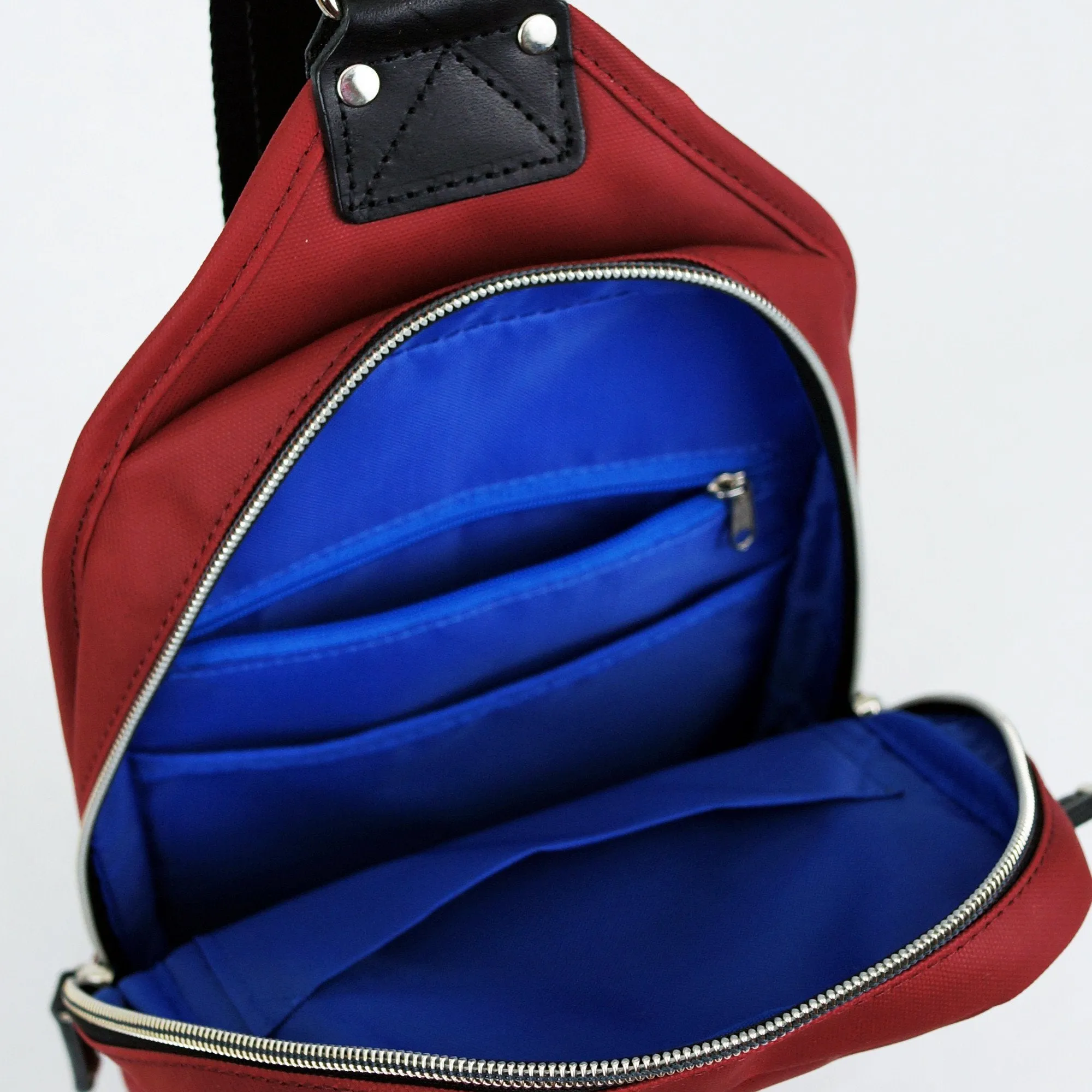 URBAN SLING PACK